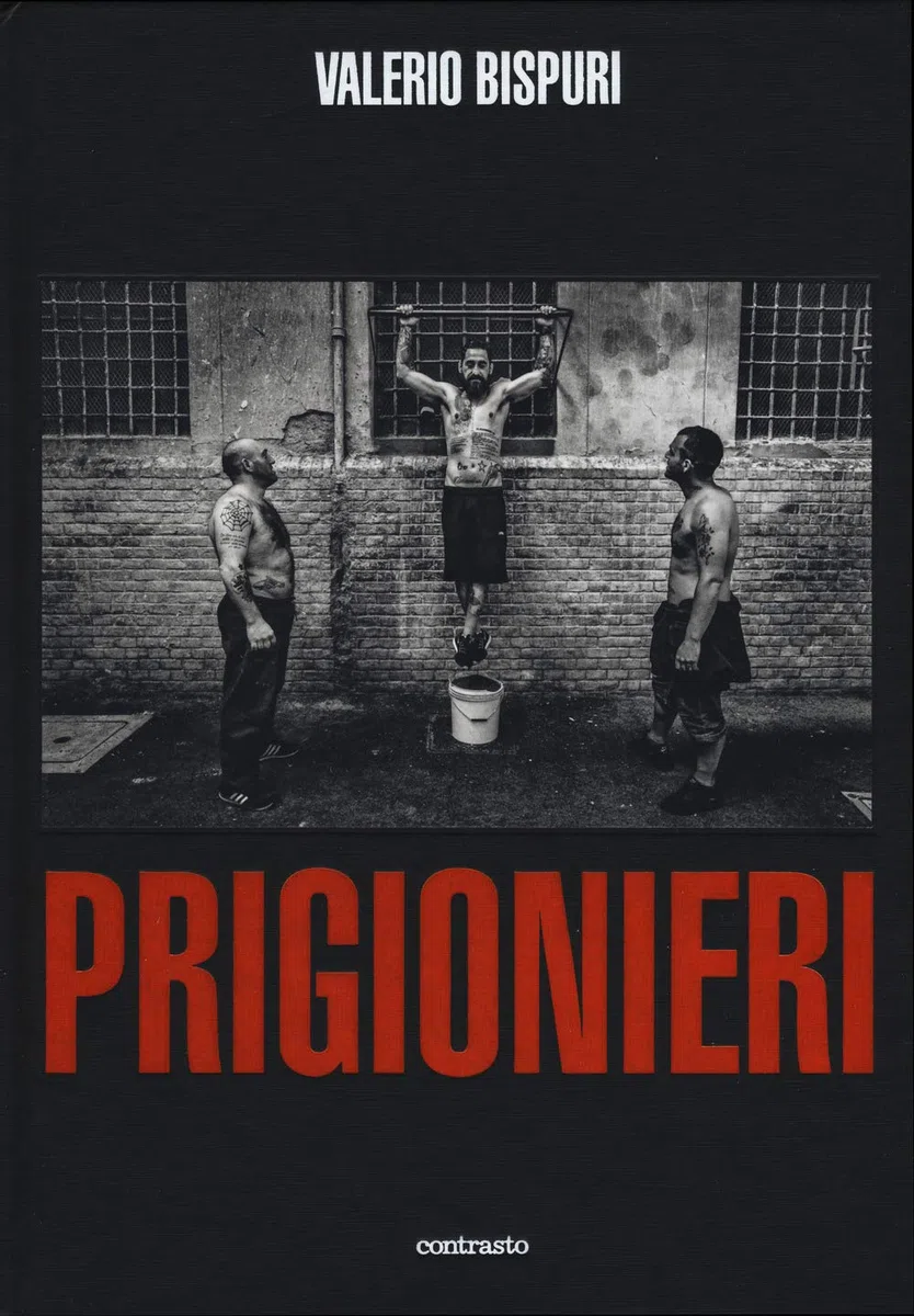Prigionieri. Ediz. illustrata: Edition anglais-italien