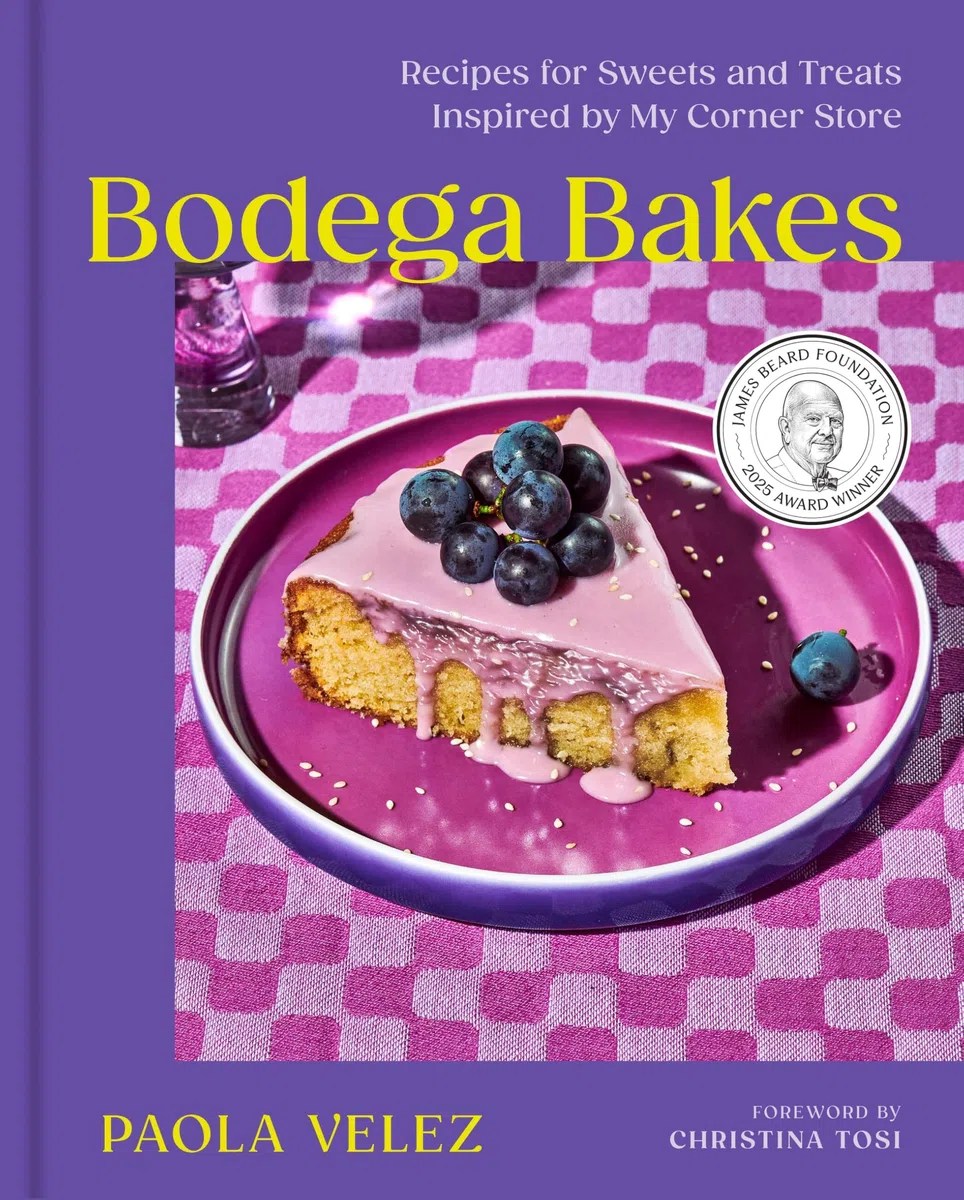 Bodega Bakes: Recipes for Sweets and Treats Inspired by My Corner Store: Recipes for Sweets and Treats Inspired by My Corner Store - A Baking Cookbook